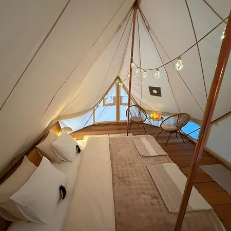 Роскошный шатер Winnica Judyn Glamping