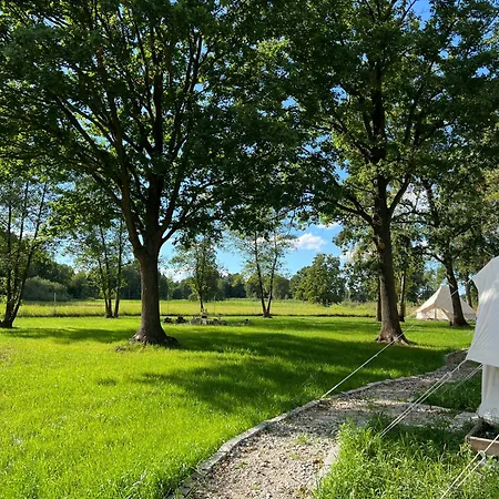 Розкішний намет Winnica Judyn Glamping Grzymalin